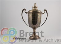 TH\CT\Museum catalogue\3D objects\1998_159_50a_th.jpg; 1998.159.50; Brent Regatta Wembley News Challenge Trophy; Cup